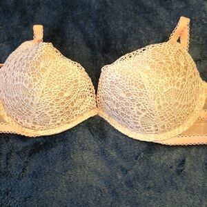 Victoria’s Secret 32C Push up Bra